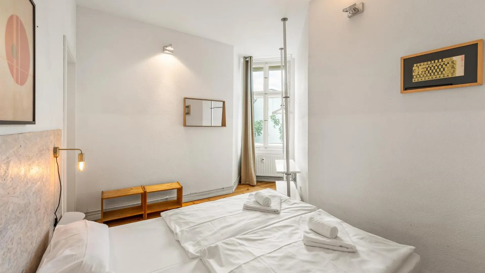 Mooeve Friedrichs Big Apartments Берлин