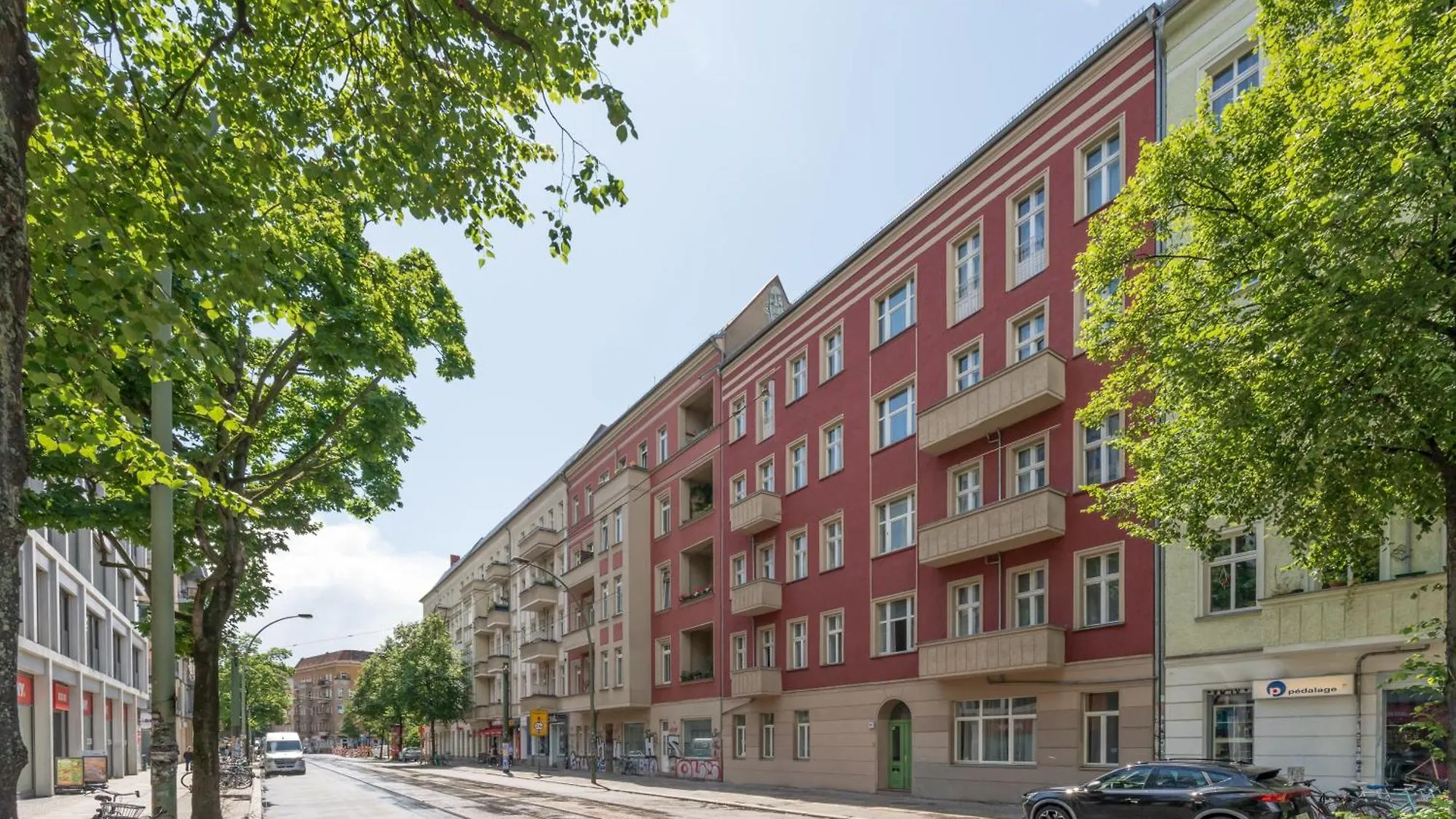 Mooeve Friedrichs Big Apartments Берлин